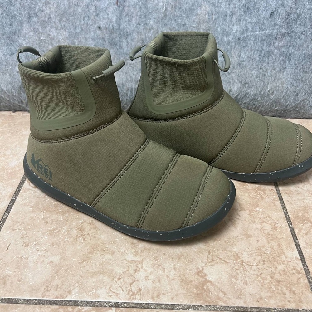 REI Co-Op Kids‎ Size 3 Camp Dreamer Booties Green